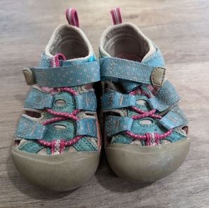 Toddler 6C KEEN water shoes